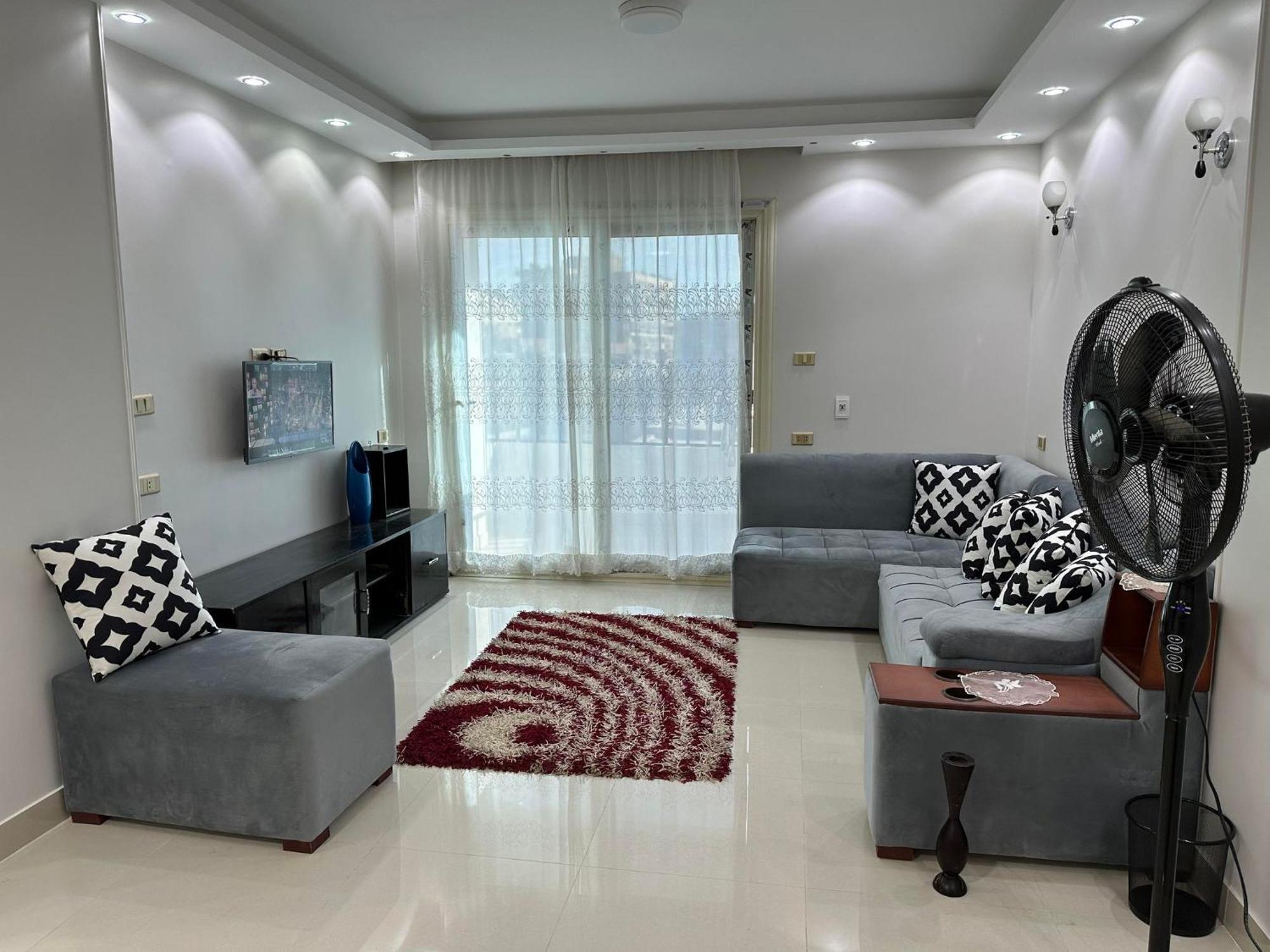 Comfy Luxurious Apartments In Central Location In Mansheyet El Bakry East Cairo Exterior foto