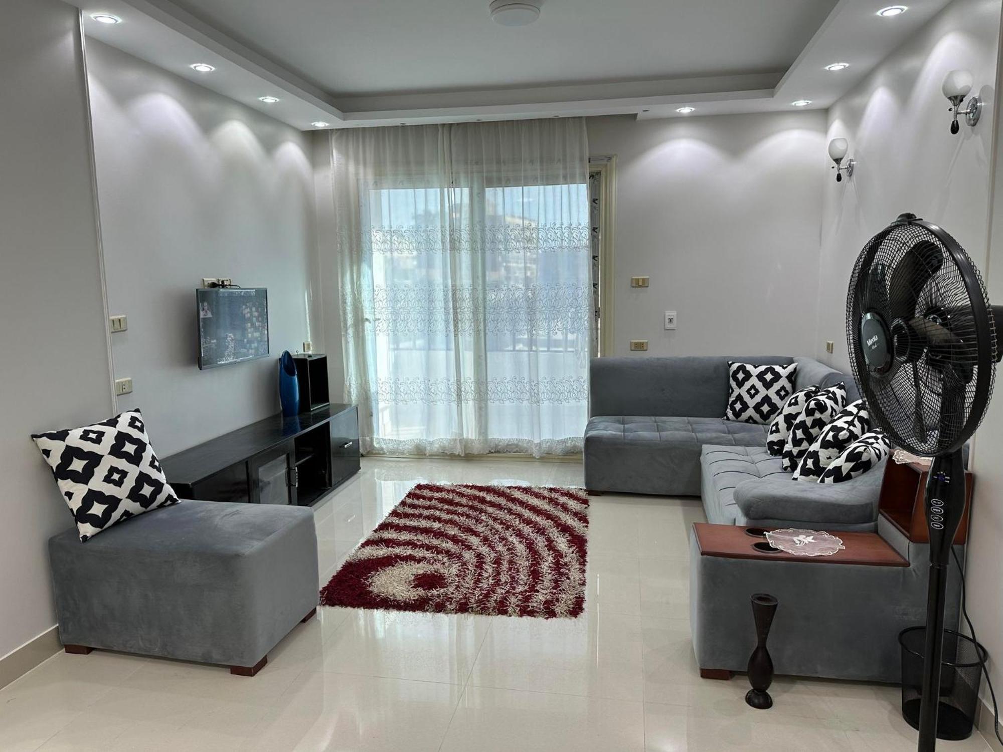 Comfy Luxurious Apartments In Central Location In Mansheyet El Bakry East Cairo Exterior foto
