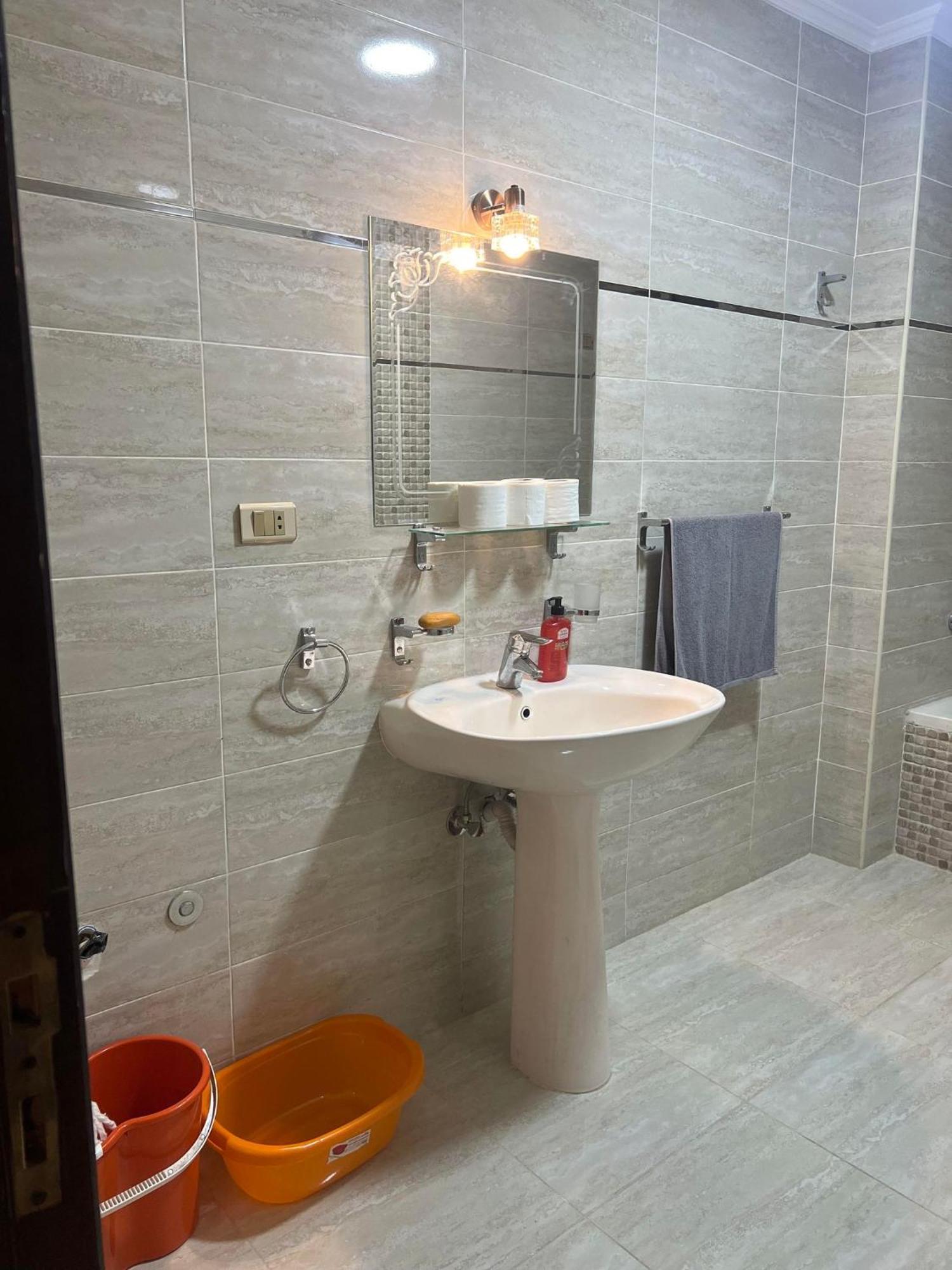 Comfy Luxurious Apartments In Central Location In Mansheyet El Bakry East Cairo Exterior foto