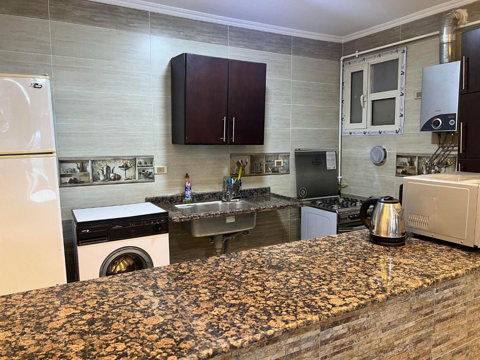 Comfy Luxurious Apartments In Central Location In Mansheyet El Bakry East Cairo Exterior foto